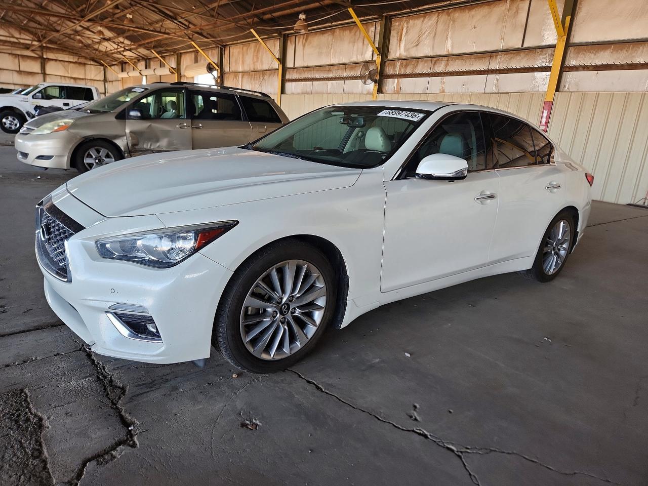 2021 INFINITI Q50 LUXE