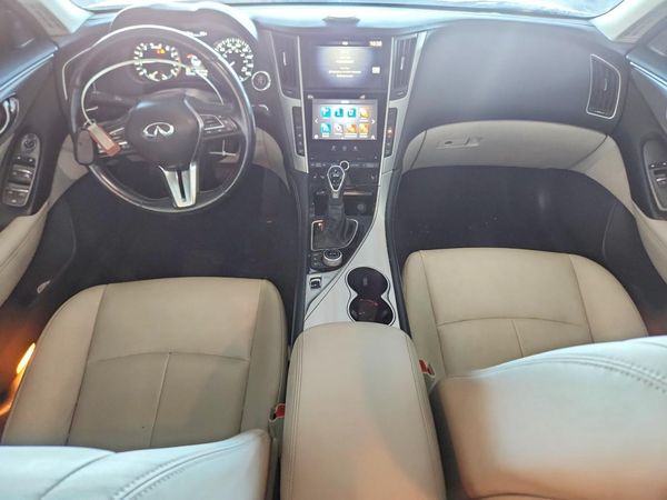 2021 INFINITI Q50 LUXE