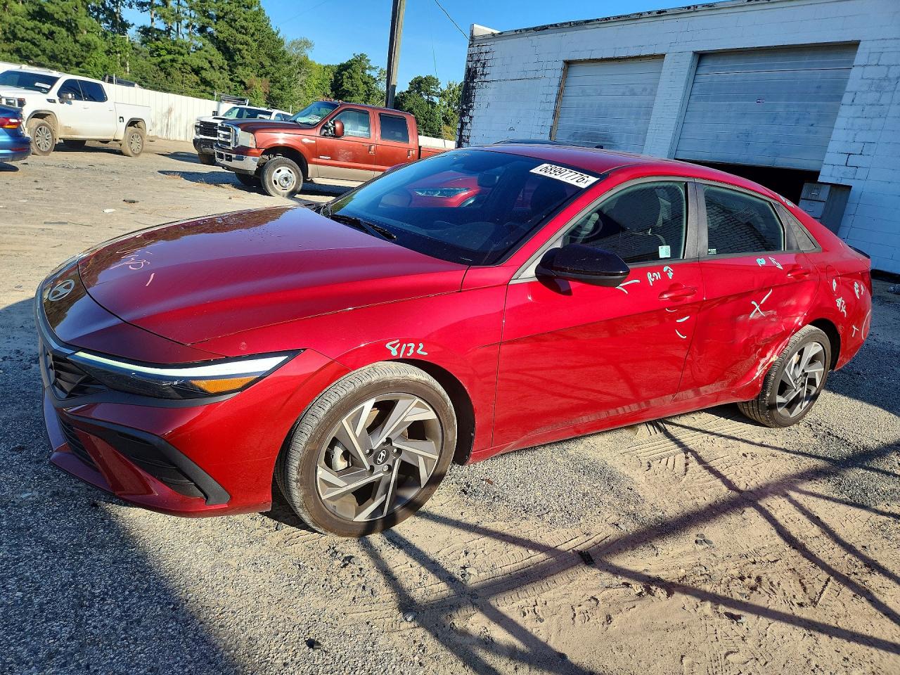 2025 HYUNDAI ELANTRA — Front 3/4