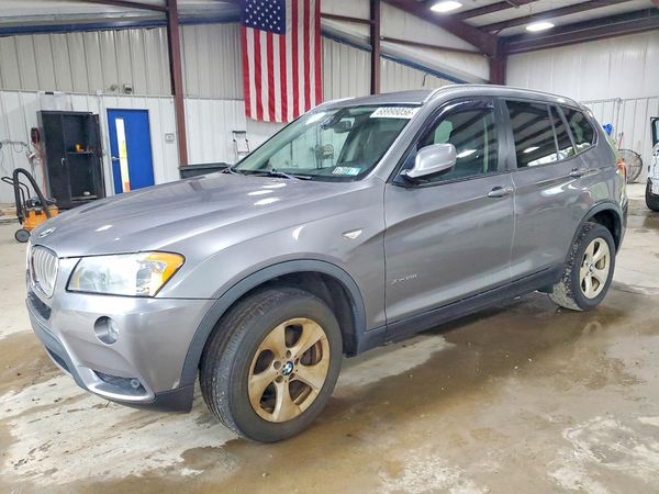 2012 BMW X3 xDrive28i — Front 3/4
