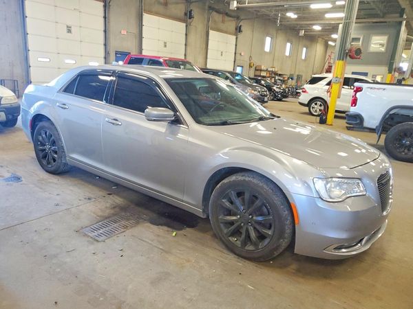 2017 CHRYSLER 300 Limited
