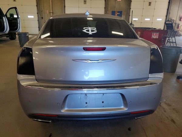 2017 CHRYSLER 300 Limited