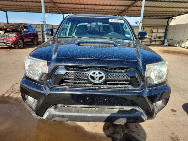 2015 TOYOTA TACOMA Delux Grade