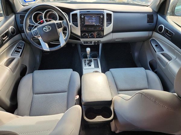 2015 TOYOTA TACOMA Delux Grade