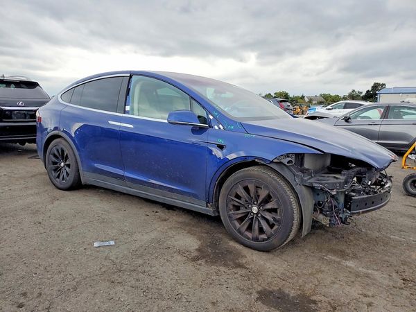 2019 TESLA MODEL X — Passenger 3/4