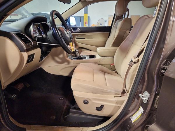 2018 JEEP GRAND CHEROKEE Laredo — DENT