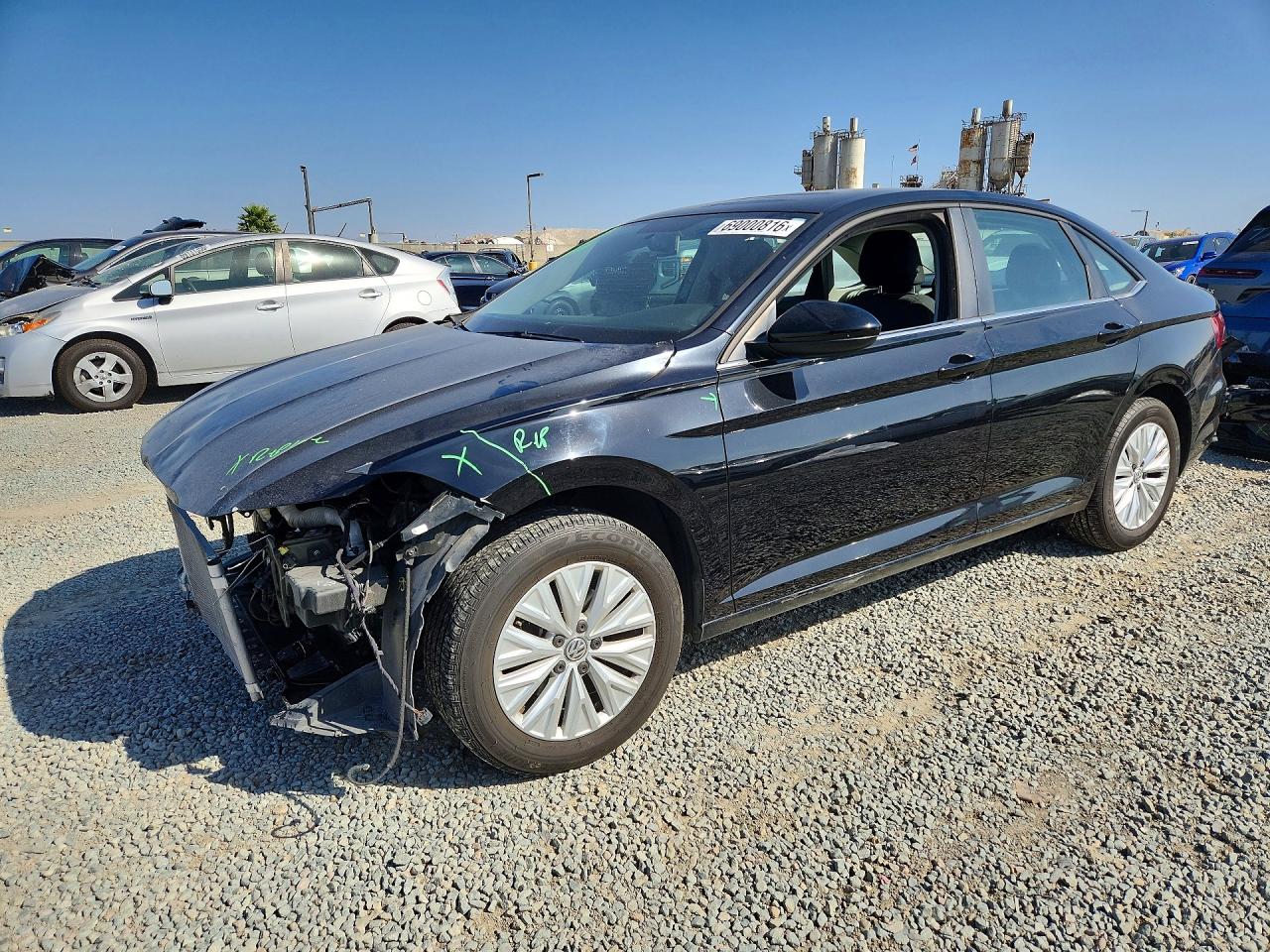 2019 VOLKSWAGEN JETTA S, SE, R-Line — Front 3/4