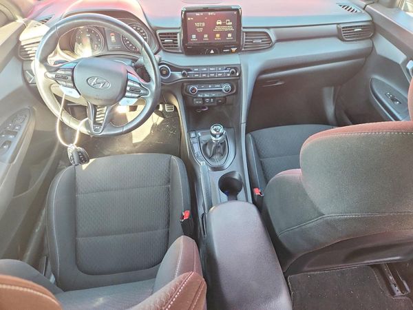 2020 HYUNDAI VELOSTER