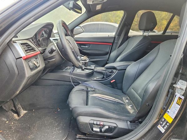 2018 BMW 330 xDrive SA — DENT