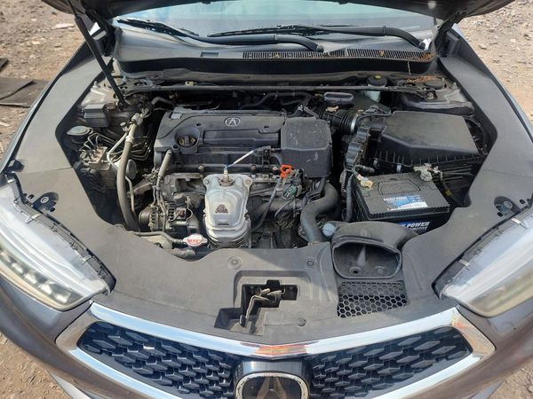 2019 ACURA TLX — Engine bay