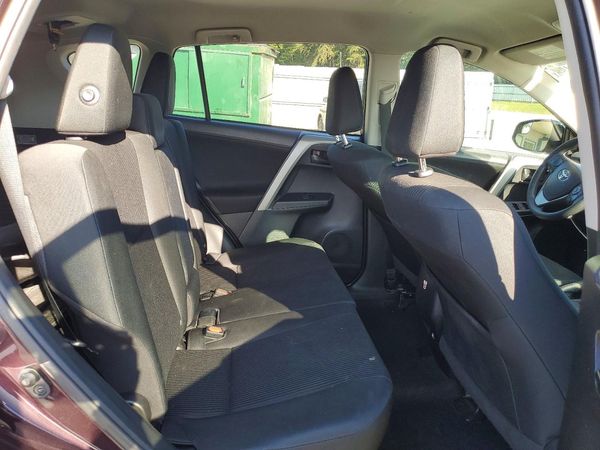 2017 TOYOTA RAV4 LE