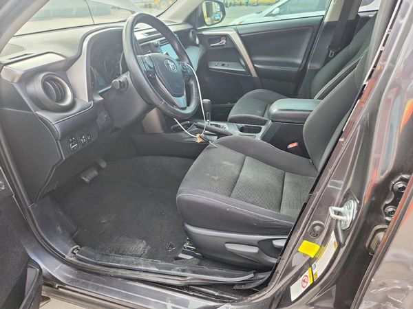 2017 TOYOTA RAV4 XLE