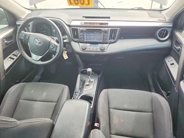 2017 TOYOTA RAV4 XLE