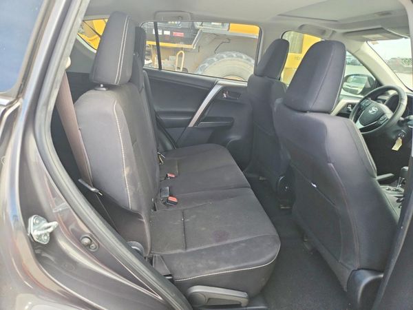 2017 TOYOTA RAV4 XLE