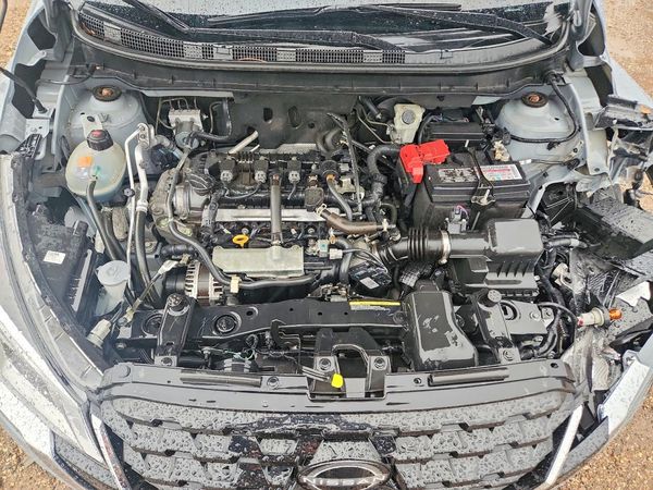 2023 NISSAN KICKS — Engine bay