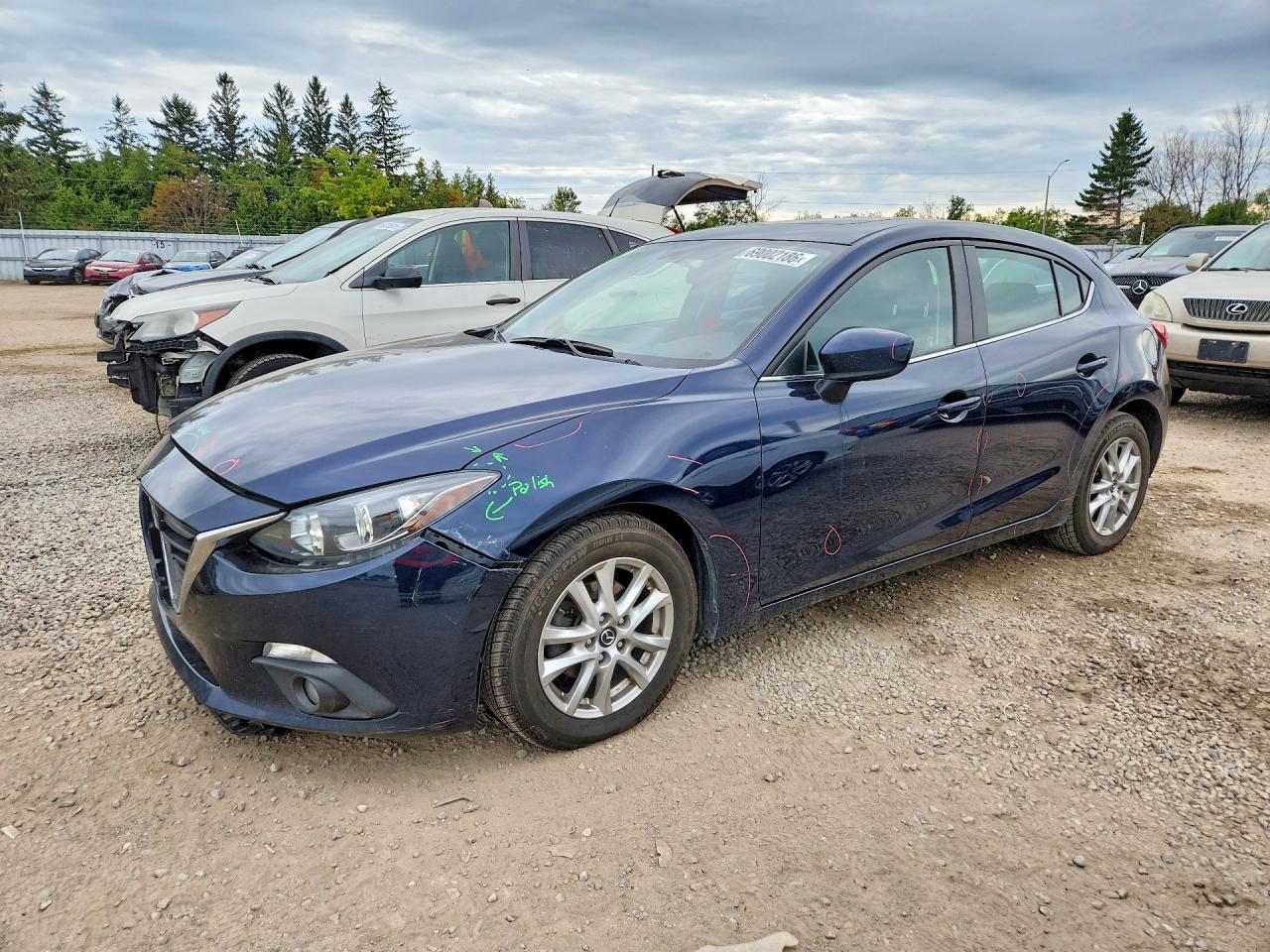 2015 MAZDA 3 Touring/GS — Front 3/4