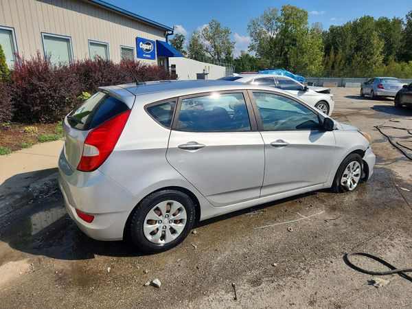 2017 HYUNDAI ACCENT SE Base