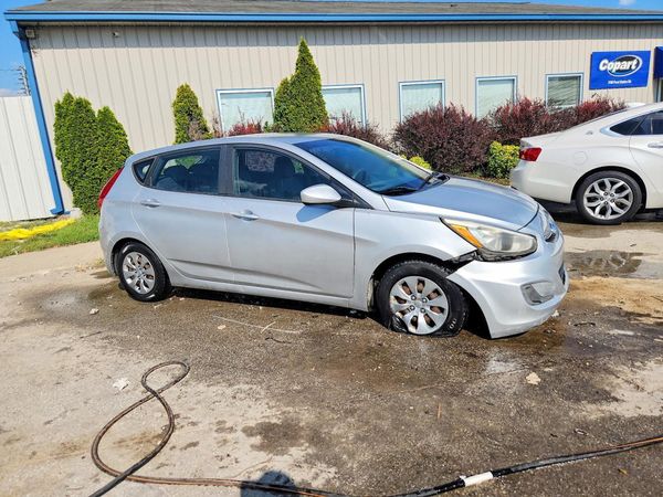 2017 HYUNDAI ACCENT SE Base