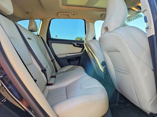 2014 VOLVO XC60