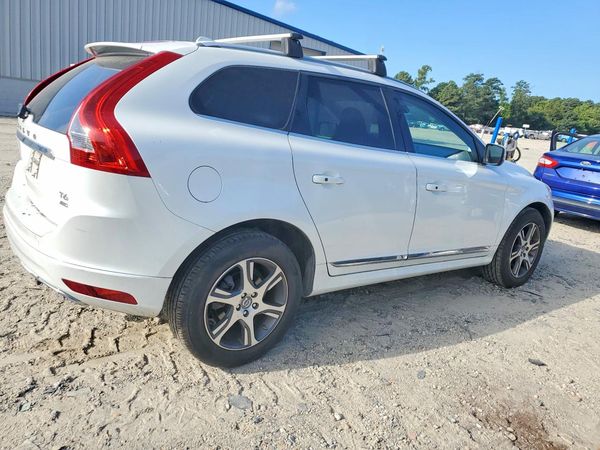 2015 VOLVO XC60 Premier (non R design) — PSRA