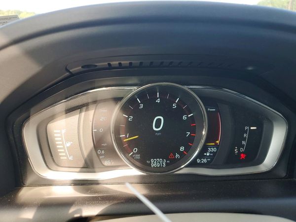 2015 VOLVO XC60 Premier (non R design) — ODOM