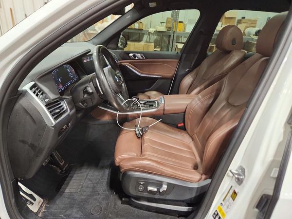 2022 BMW X5 xDrive40i — DENT