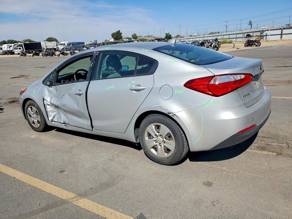 2016 KIA FORTE GL (Middle-Low Grade)