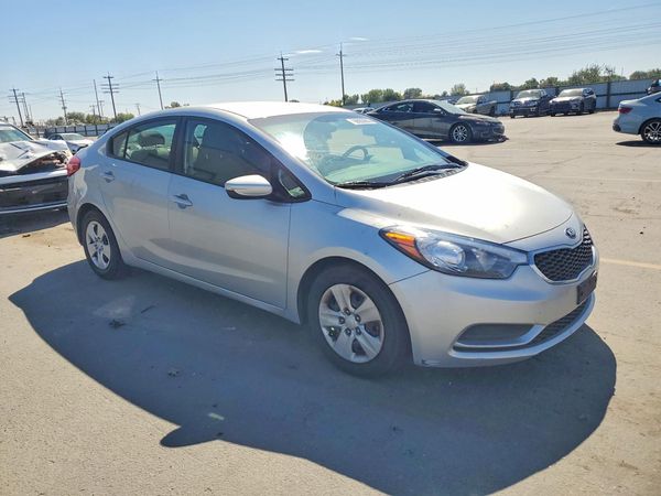 2016 KIA FORTE GL (Middle-Low Grade)