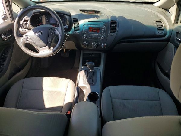 2016 KIA FORTE GL (Middle-Low Grade)