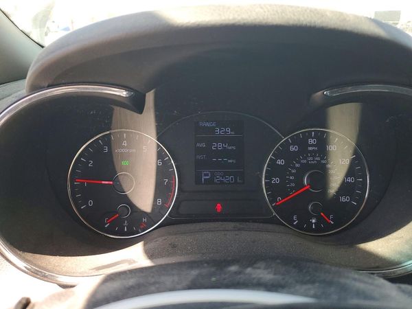 2016 KIA FORTE GL (Middle-Low Grade)