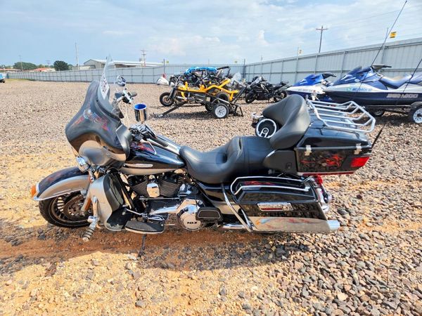 2012 HARLEY-DAVIDSON FLHTK — LSDT