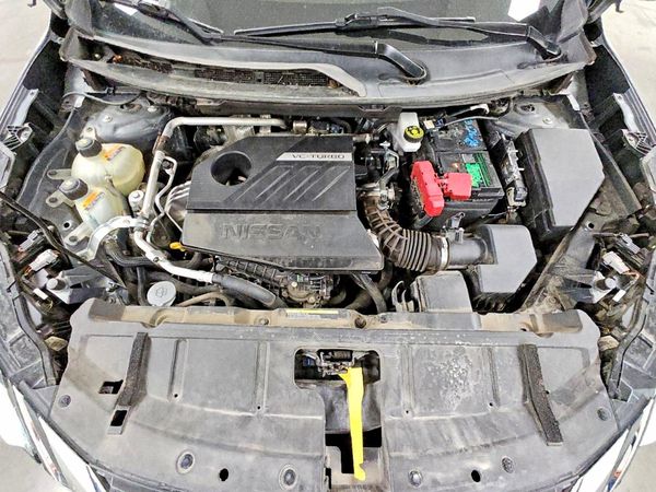2023 NISSAN ROGUE S — Engine bay