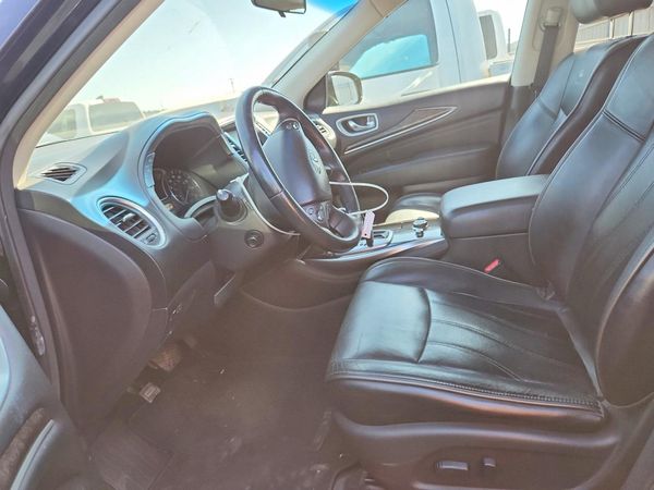 2013 INFINITI JX35 — DENT