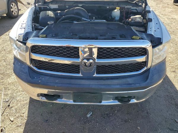 2015 RAM 1500 ST