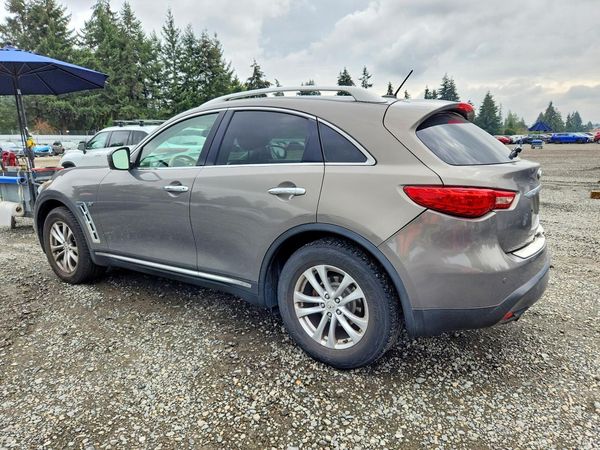 2015 INFINITI QX70 — DSRA