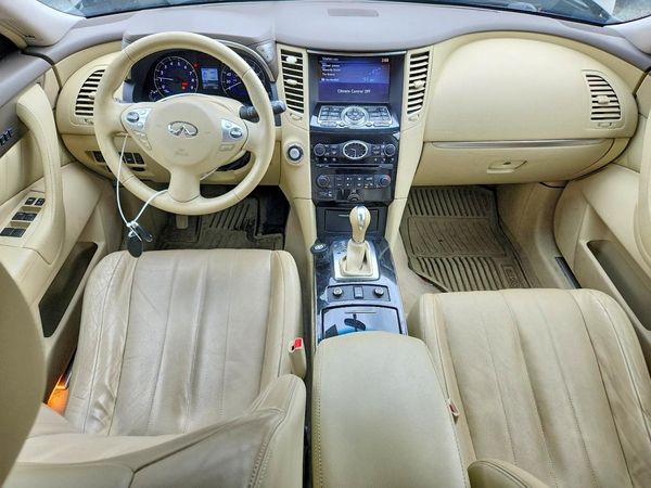 2015 INFINITI QX70 — CKPT
