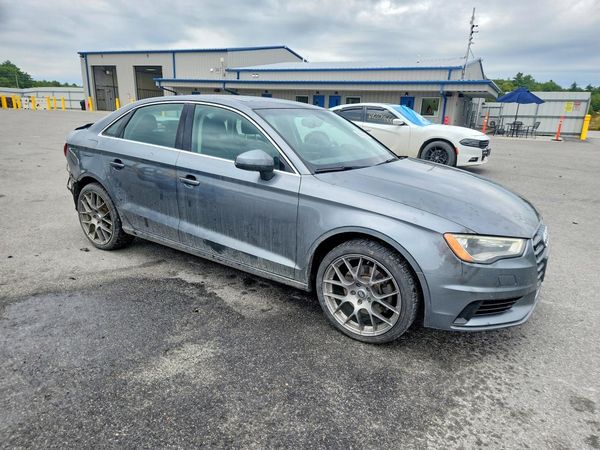 2015 AUDI A3 — Passenger 3/4