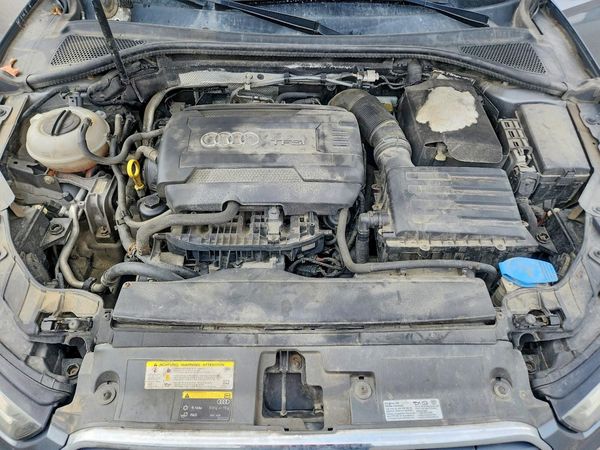 2015 AUDI A3 — Engine bay