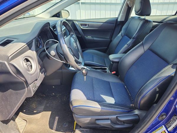 2017 TOYOTA COROLLA