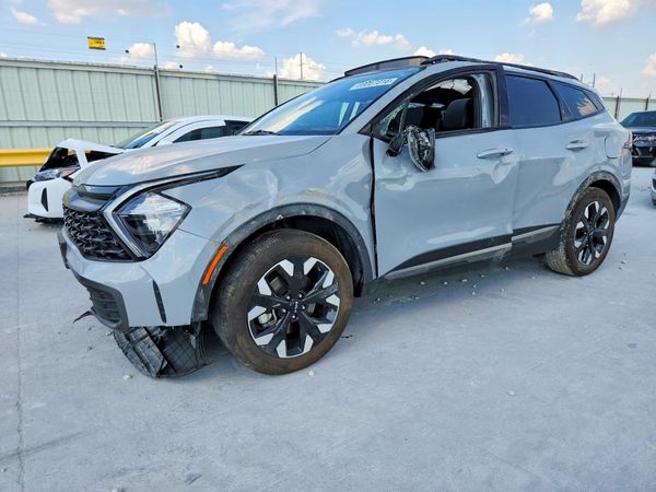 2023 KIA SPORTAGE — Front 3/4