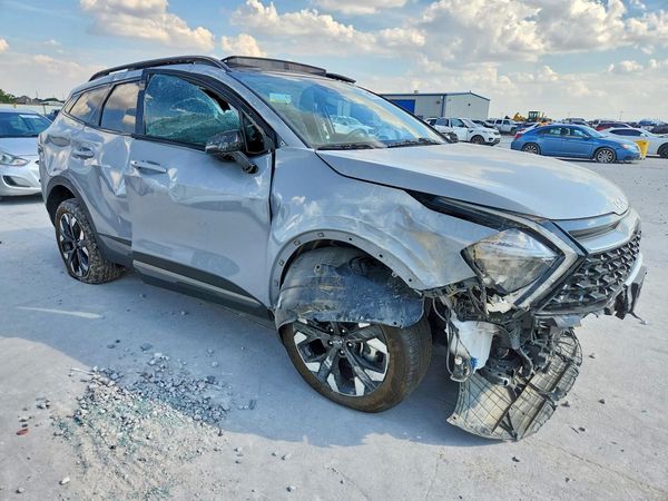 2023 KIA SPORTAGE — Passenger 3/4