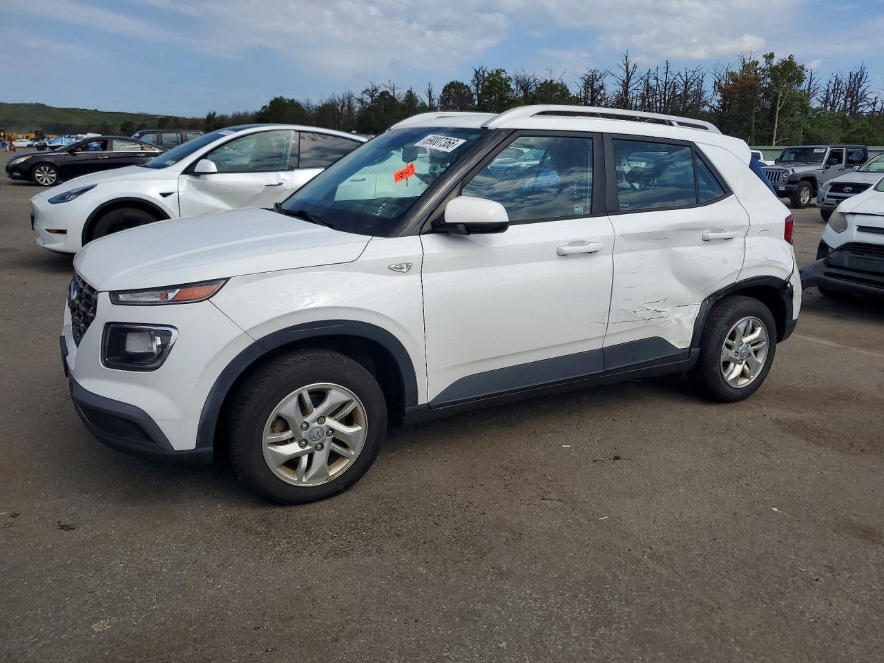 2020 HYUNDAI VENUE SEL, Denim — Front 3/4