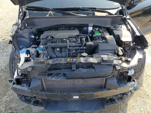 2025 HYUNDAI KONA — Engine bay
