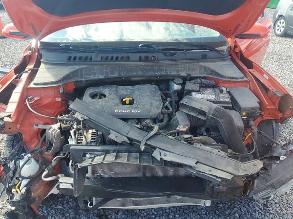 2019 HYUNDAI KONA SEL — Engine bay