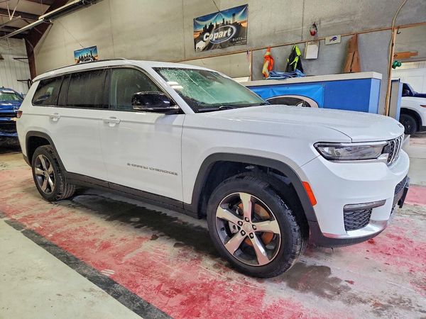 2022 JEEP CHEROKEE Limited — Passenger 3/4