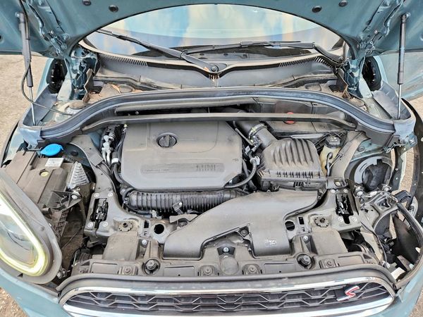 2023 MINI COOPER — Engine bay