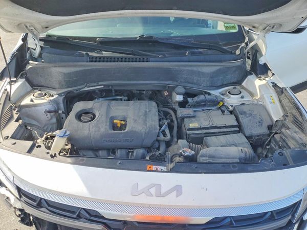 2024 KIA SELTOS — Engine bay