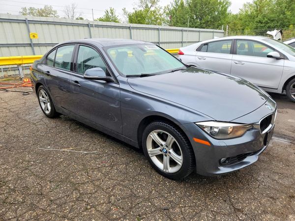 2014 BMW 328 xDrive — Passenger 3/4