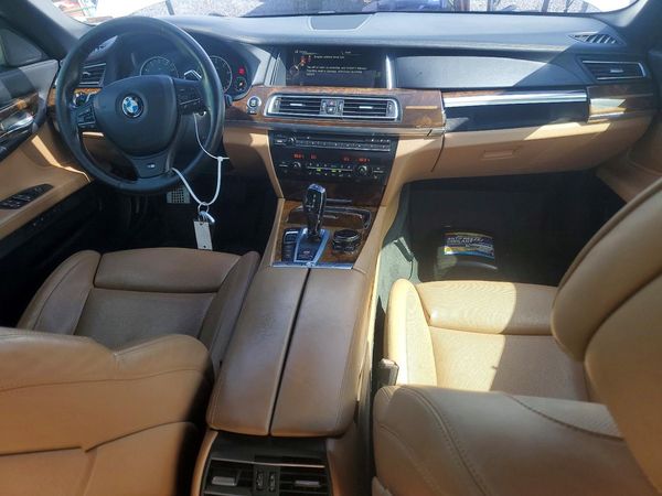 2015 BMW 750 — CKPT