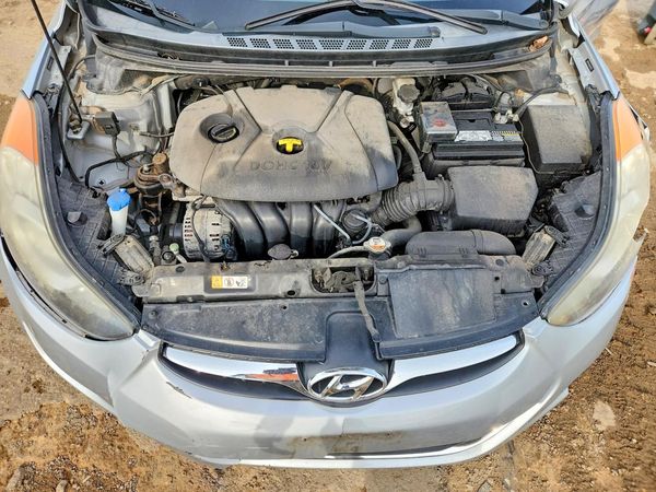 2013 HYUNDAI ELANTRA